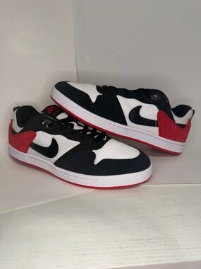Nike Alleyoop SB, ‘ White university Red’ new, size 10 men
